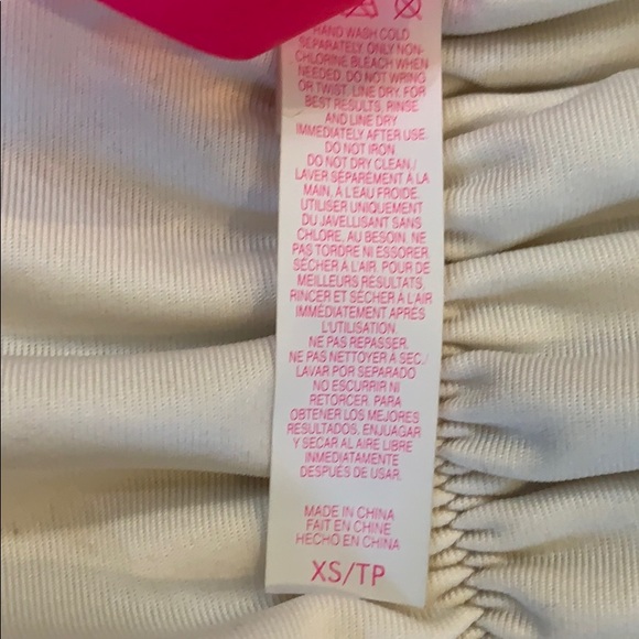 Victoria Secret Patterned Bikini Bottom Swim Wear - Picture 5 of 6